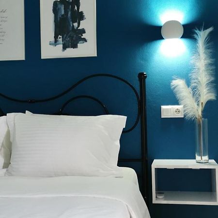 W Pearl Suite Néa Péramos Екстериор снимка